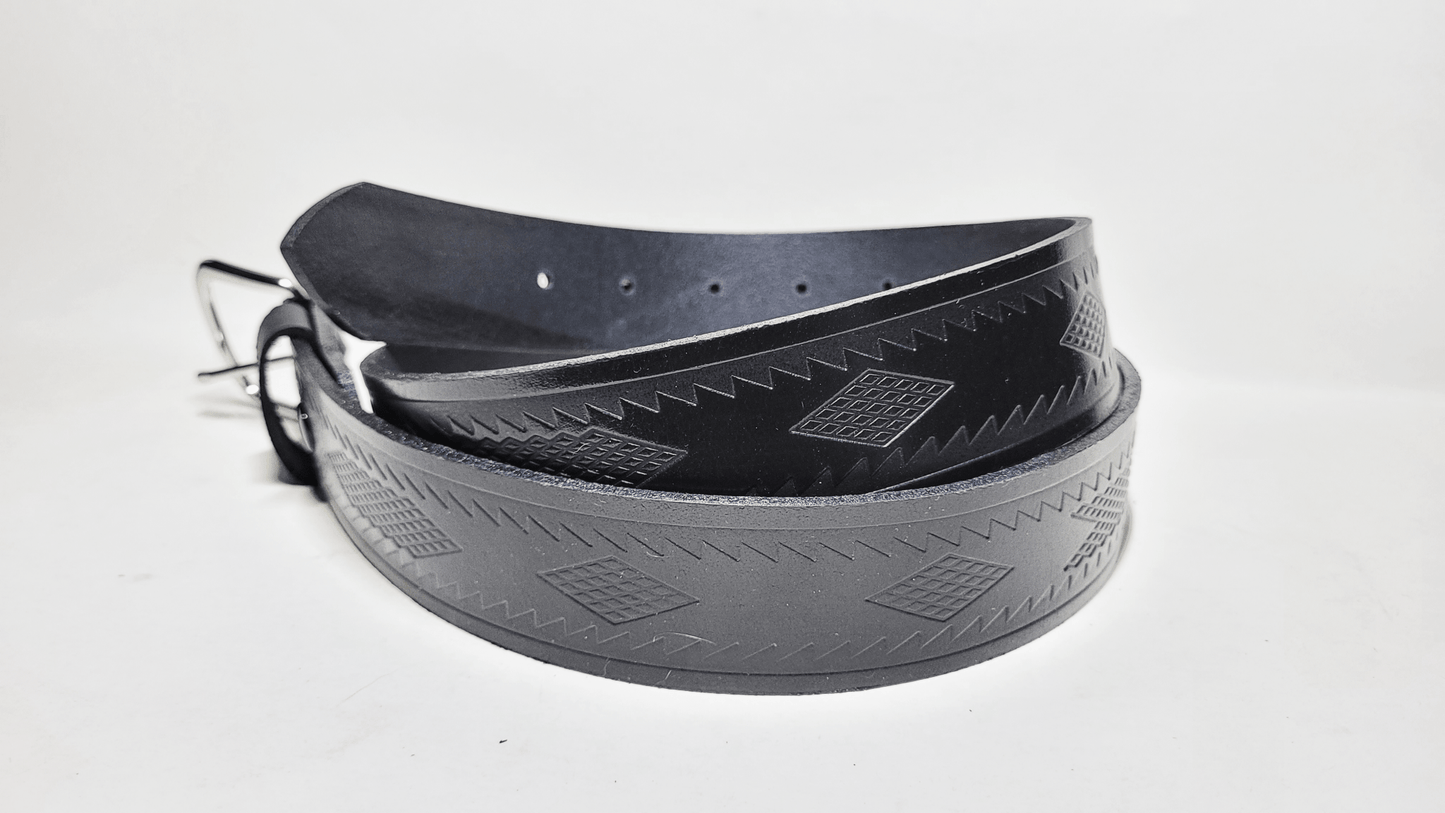 Handmade Embossed Buffalo Leather Belt - Buffalo Artisanal - C-154black