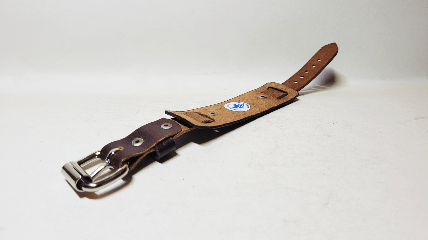 Handmade Embossed Leather Bracelet - Buffalo Artisanal - B-239