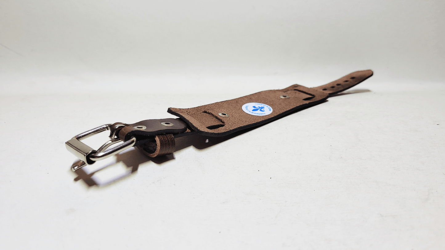 Handmade Embossed Leather Bracelet - Buffalo Artisanal - B-247