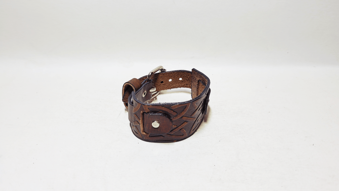 Handmade Embossed Leather Bracelet - Buffalo Artisanal - B-249