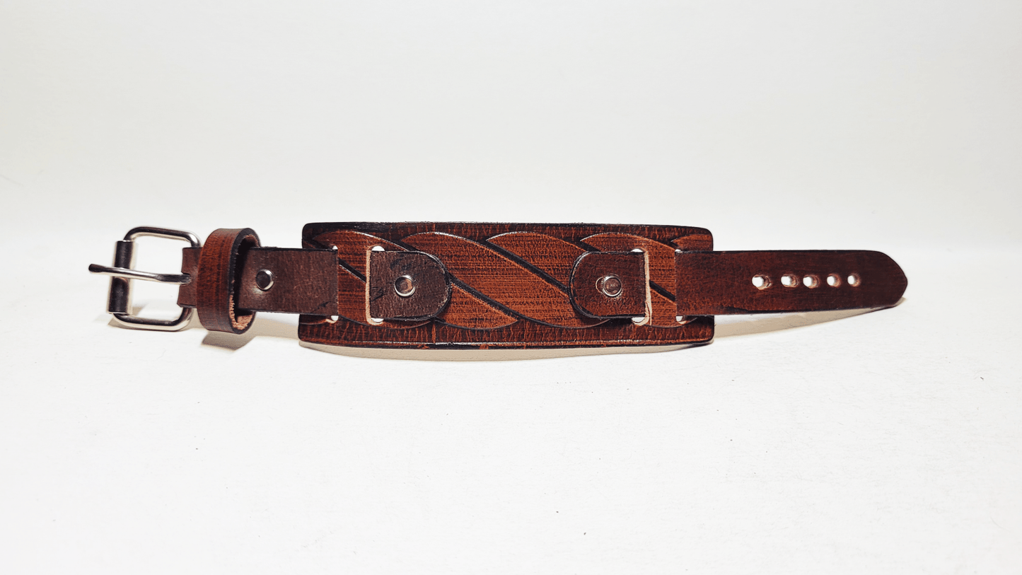 Handmade Embossed Leather Bracelet - Buffalo Artisanal - B-247