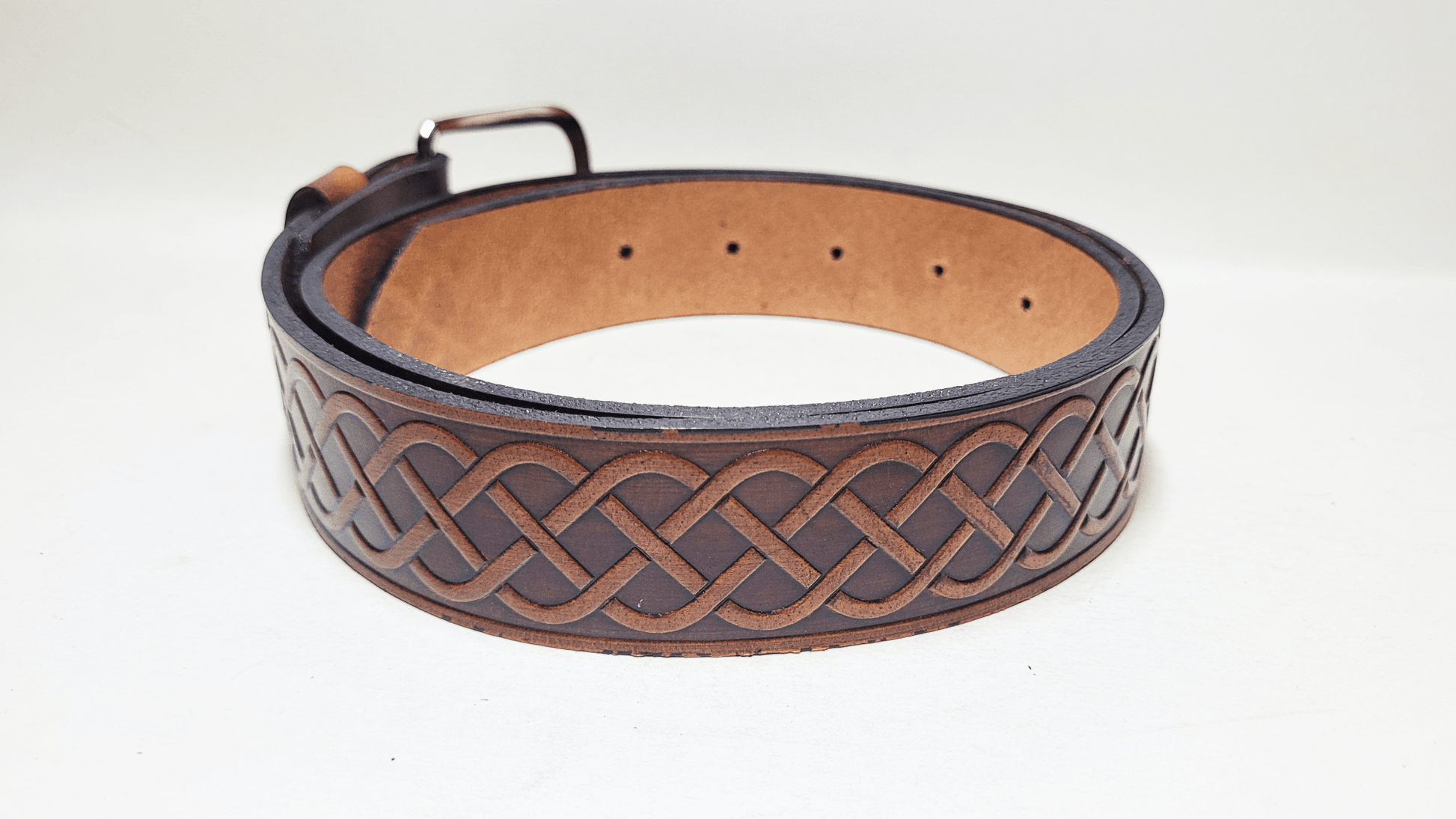 Handmade Embossed Buffalo Leather Belt - Buffalo Artisanal - C-257