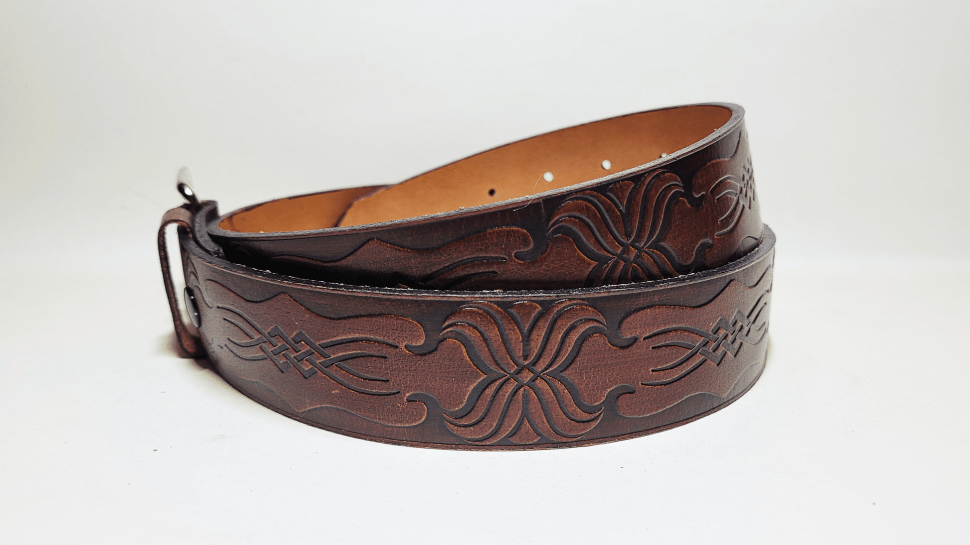 Handmade Embossed Buffalo Leather Belt - Buffalo Artisanal - C-246