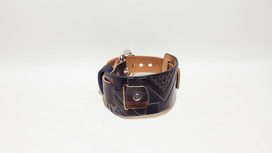 Handmade Embossed Leather Bracelet - Buffalo Artisanal - B-239