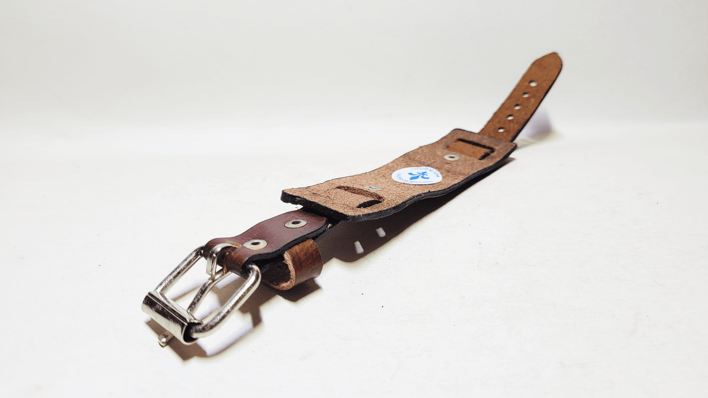Handmade Embossed Leather Bracelet - Buffalo Artisanal - B-249